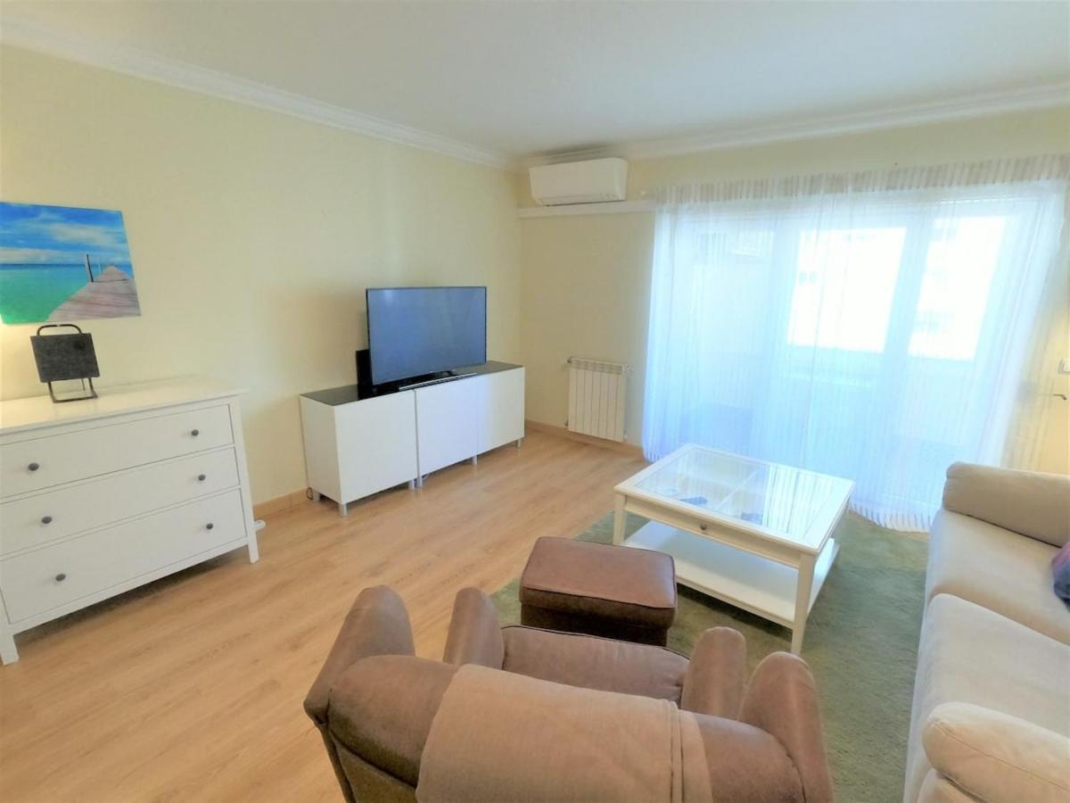 Carnaxide Modern T1 Apartment W Balcony In Carnaxide Oeiras Lisbon Ngoại thất bức ảnh