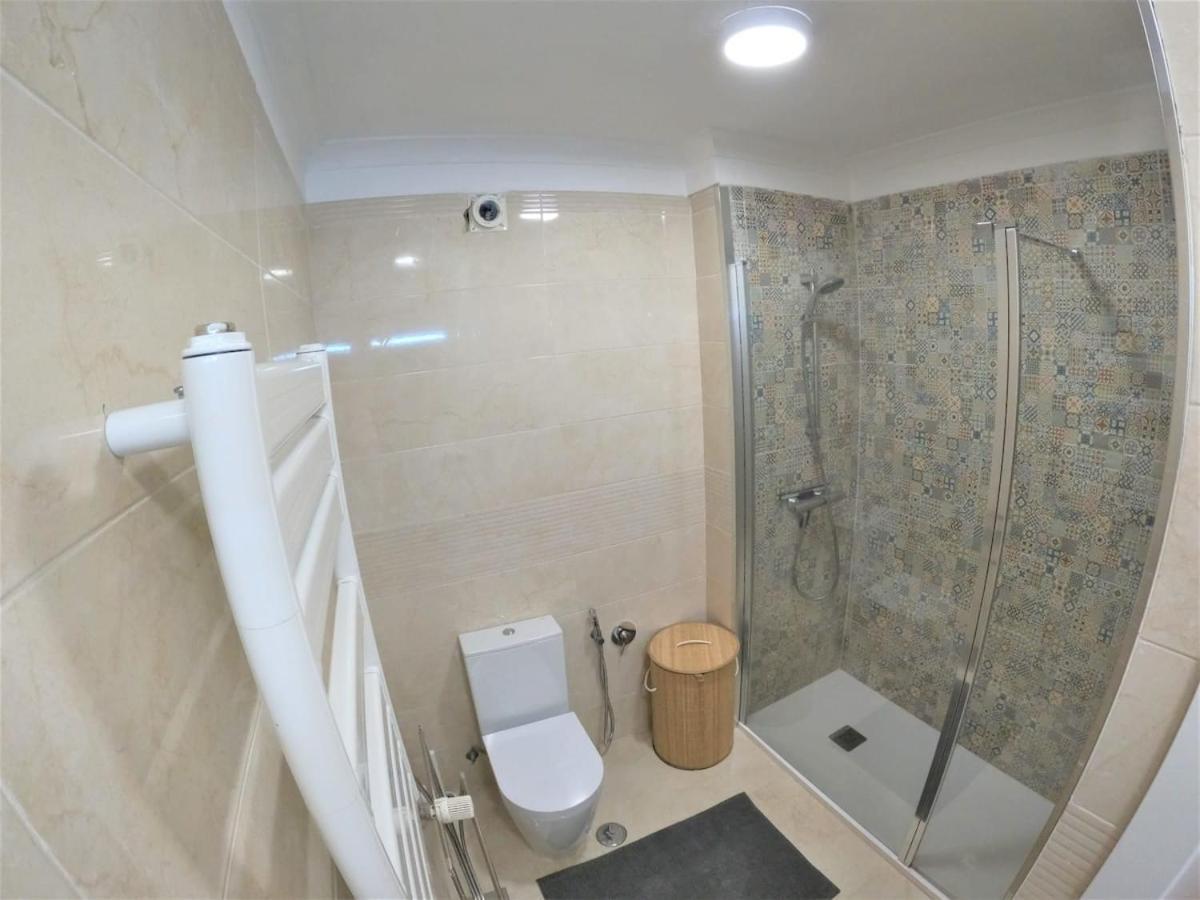 Carnaxide Modern T1 Apartment W Balcony In Carnaxide Oeiras Lisbon Ngoại thất bức ảnh