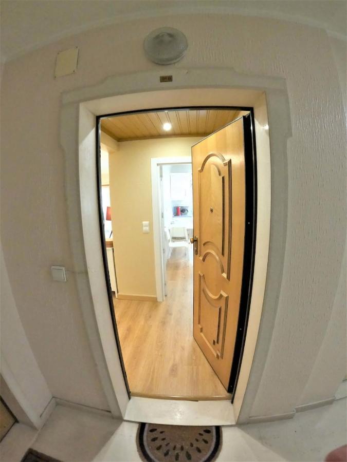 Carnaxide Modern T1 Apartment W Balcony In Carnaxide Oeiras Lisbon Ngoại thất bức ảnh