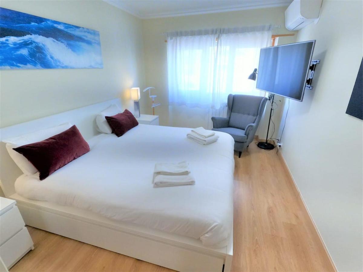Carnaxide Modern T1 Apartment W Balcony In Carnaxide Oeiras Lisbon Ngoại thất bức ảnh